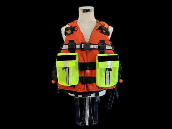 激流救生衣